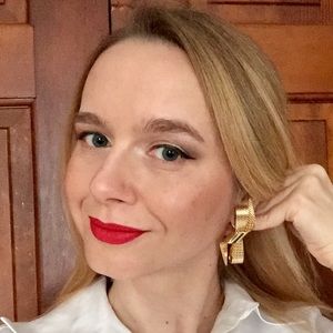 Meet your Posher, Nermina